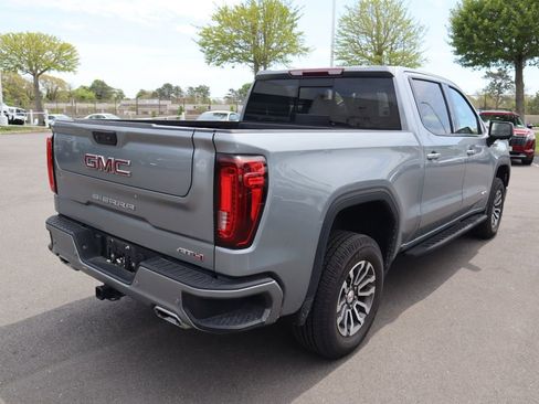 Used 2023 GMC Sierra 1500 AT4 w/ AT4 Preferred Package AWD/4WD image 4