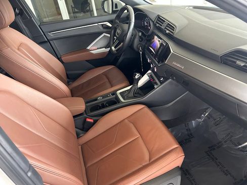 Used 2025 Audi Q3 2.0T Premium AWD/4WD image 24