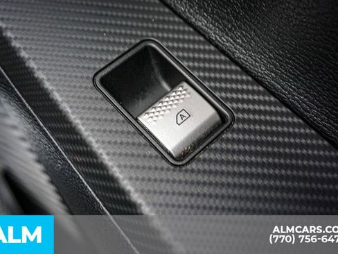 Used 2023 Mitsubishi Outlander SE image 59