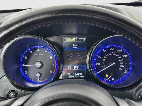 Used 2019 Subaru Outback 3.6R Touring w/ Popular Package #3A AWD/4WD image 12