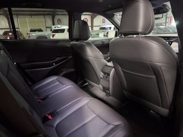 Used 2026 Jeep Cherokee Limited AWD/4WD image 15
