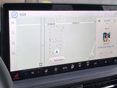 Certified 2023 Ford Escape Platinum w/ Premium Technology Package image 30