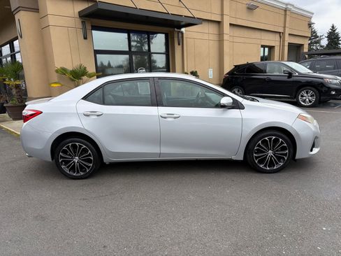 Used 2014 Toyota Corolla S image 8