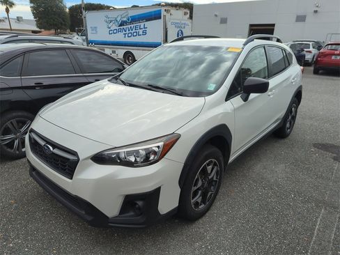 Used 2019 Subaru Crosstrek 2.0i w/ Eyesight System image 5