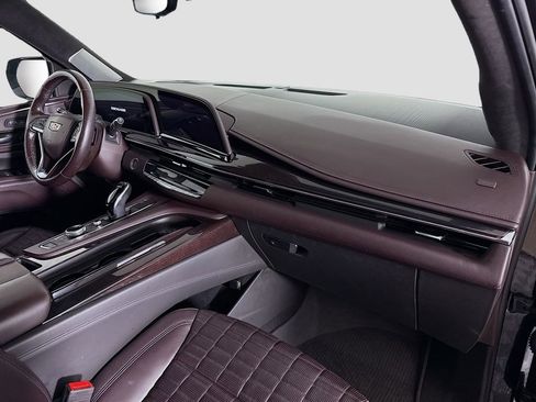 Used 2021 Cadillac Escalade Sport Platinum image 33