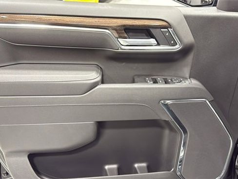 New 2025 Chevrolet Silverado 1500 LT image 9