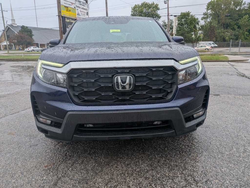 Used 2023 Honda Passport EX-L image 2