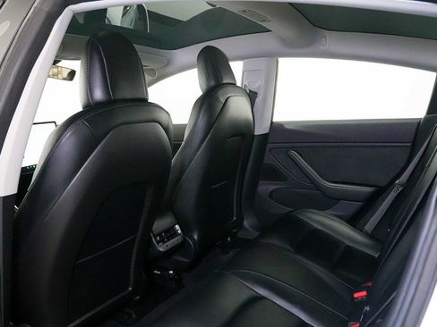 Used 2018 Tesla Model 3 Long Range RWD image 14