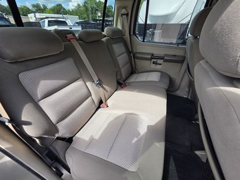 Used 2005 Ford Explorer Sport Trac XLS AWD/4WD image 26