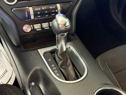 Certified 2022 Ford Mustang Coupe w/ Equipment Group 101A image 21