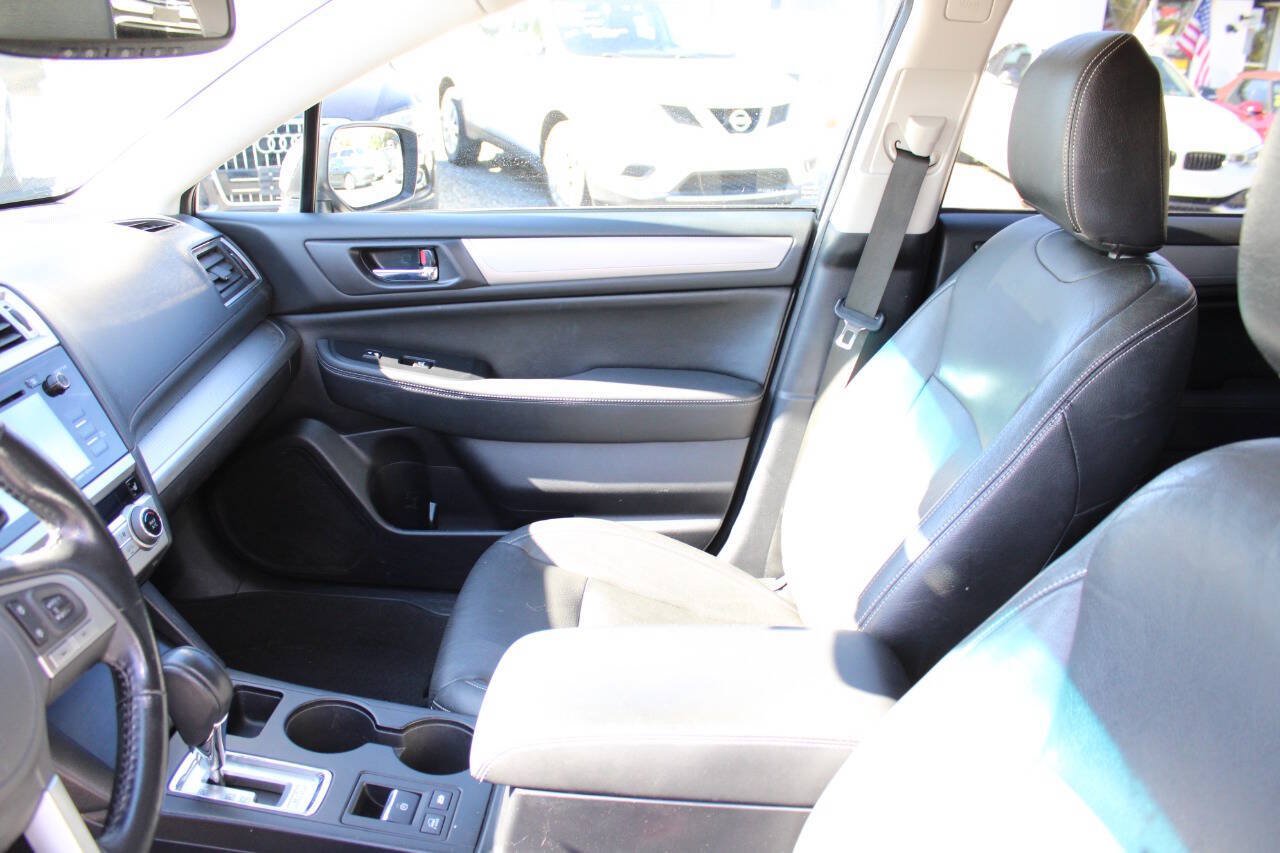 Used 2016 Subaru Outback 2.5i Premium AWD/4WD image 14