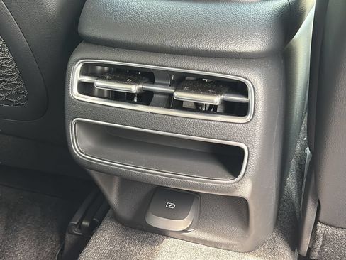 Certified 2026 Genesis GV70 2.5T AWD/4WD image 38