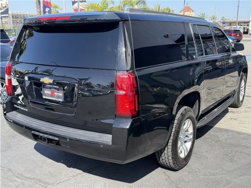 Used 2018 Chevrolet Suburban LT AWD/4WD image 6