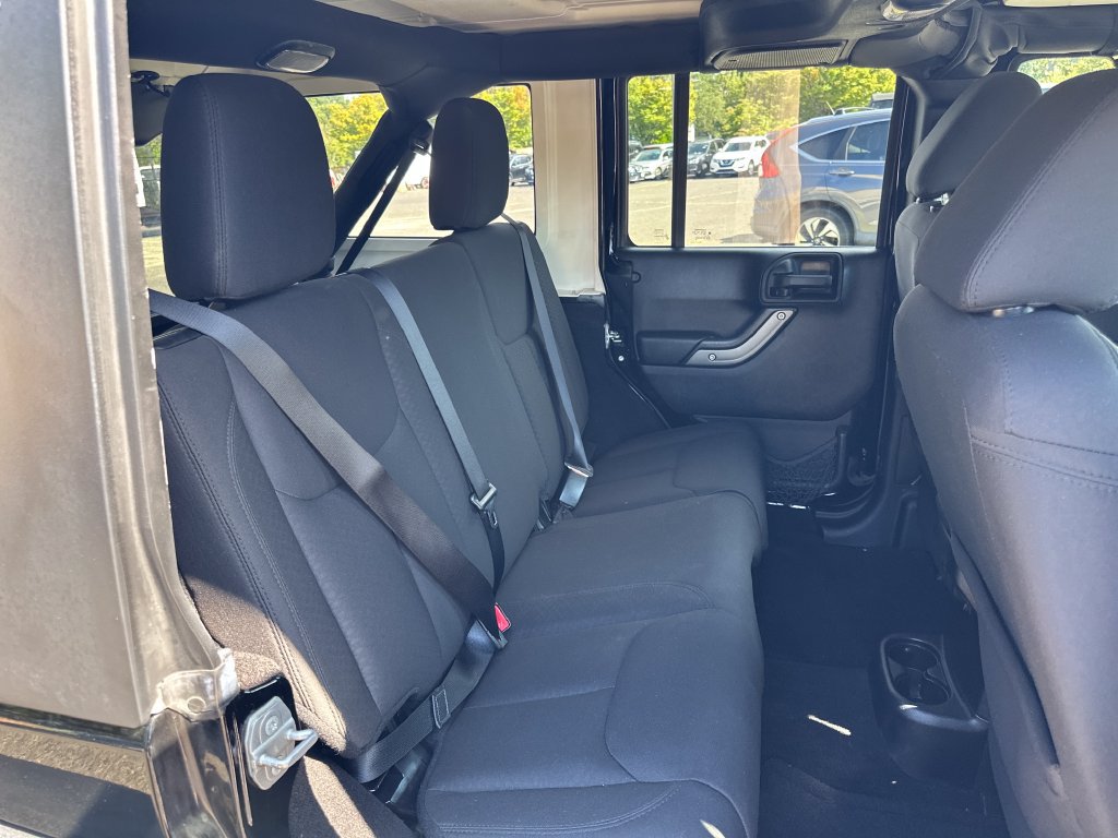 Used 2016 Jeep Wrangler Unlimited Sport w/ Quick Order Package 24S AWD/4WD image 30