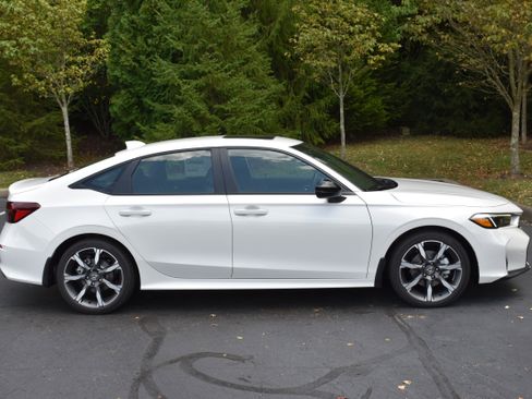 New 2026 Honda Civic FWD Hybrid Sedan image 9