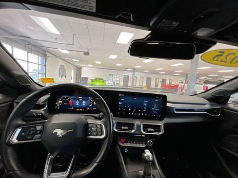 Used 2025 Ford Mustang Premium RWD image 15