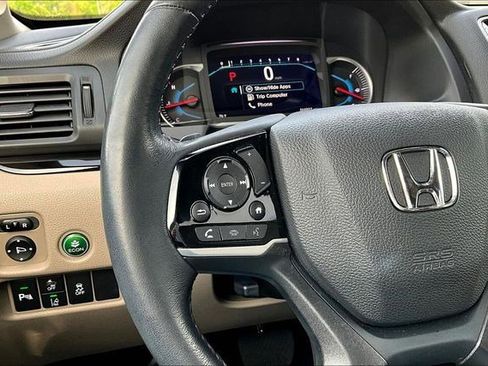 Certified 2020 Honda Pilot Touring image 11