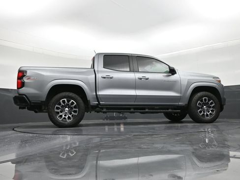Used 2025 Chevrolet Colorado Z71 AWD/4WD image 25