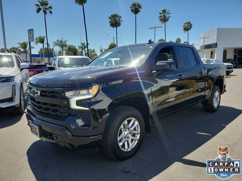 Used 2022 Chevrolet Silverado 1500 RST AWD/4WD image 2