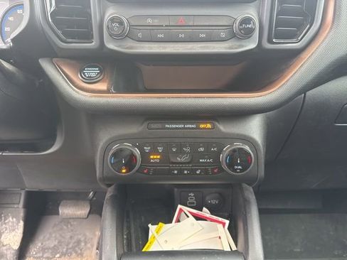 Used 2024 Ford Bronco Sport Outer Banks w/ Tech Package image 18