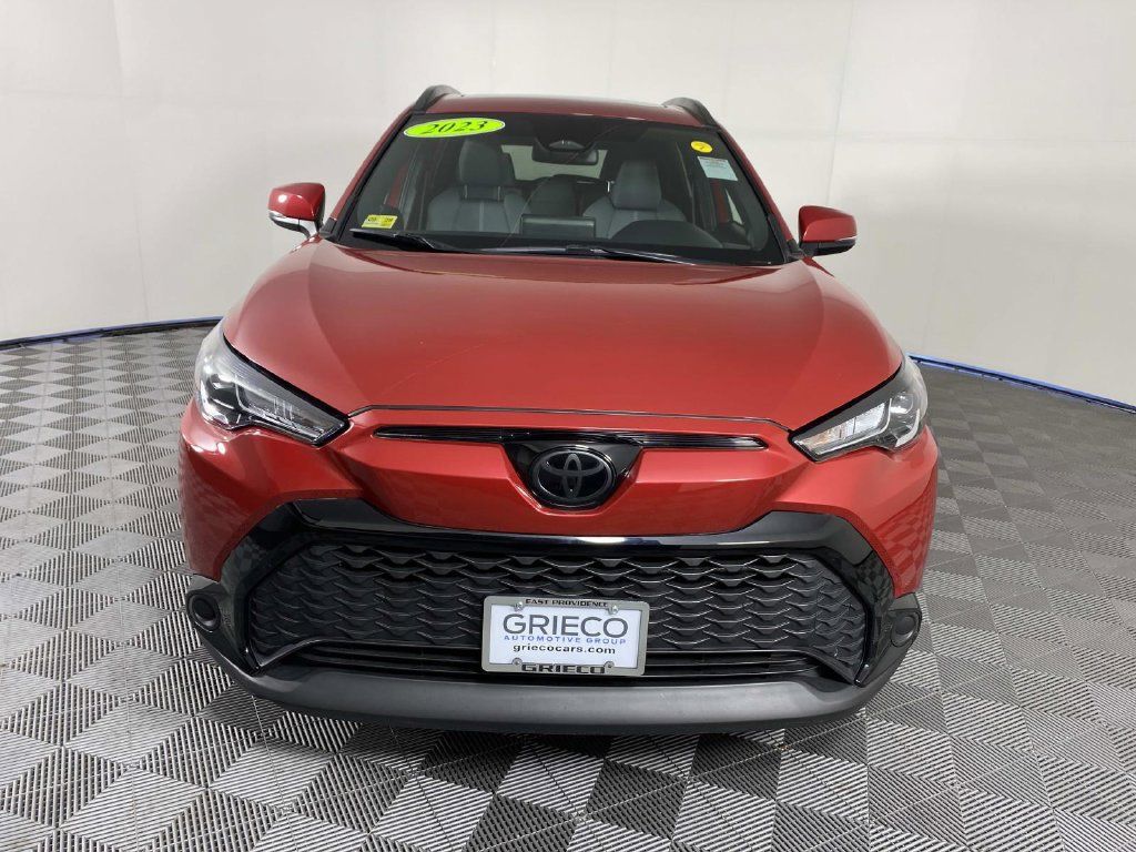 Used 2023 Toyota Corolla Cross AWD Hybrid w/ Moonroof Package image 3