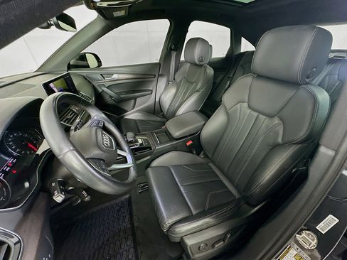 Used 2021 Audi Q5 2.0T Premium w/ Convenience Package image 13