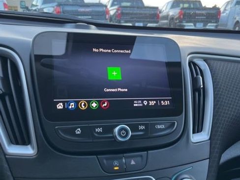 Used 2025 Chevrolet Malibu LT image 39