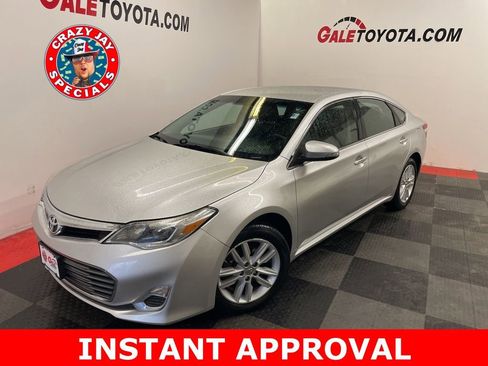 Used 2014 Toyota Avalon XLE image 1