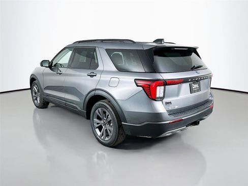 New 2026 Ford Explorer Active w/ Active Comfort Package image 5