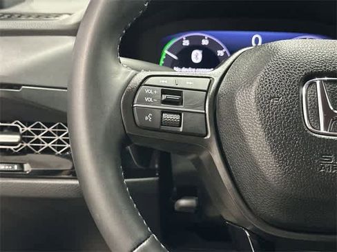 Used 2025 Honda Accord Sport image 17