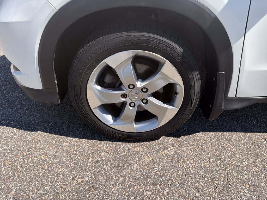 Used 2017 Honda HR-V EX image 27