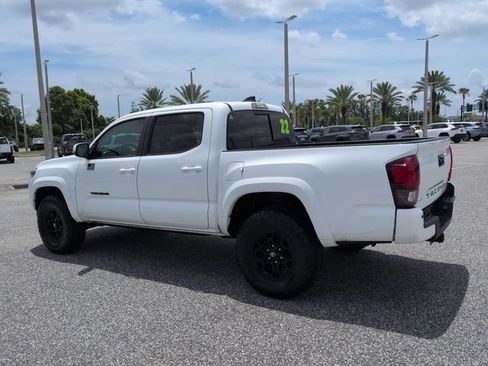 Used 2022 Toyota Tacoma SR5 RWD image 6