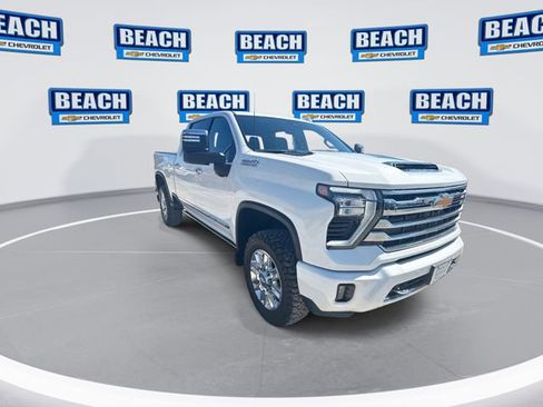 Used 2024 Chevrolet Silverado 3500 High Country w/ High Country Premium Package AWD/4WD image 2
