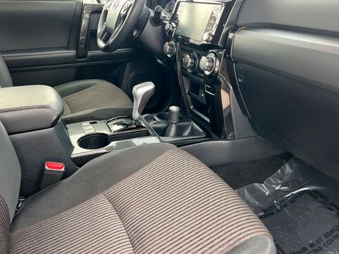 Certified 2024 Toyota 4Runner TRD Off-Road image 20