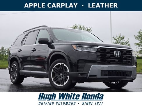 New 2026 Honda Pilot Touring image 1