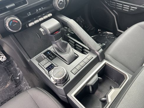 Certified 2025 Toyota Tacoma TRD Sport image 26