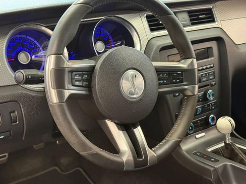 Used 2011 Ford Mustang Shelby GT500 RWD image 12
