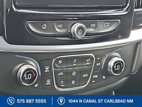 Used 2023 Chevrolet Traverse LT AWD/4WD image 17