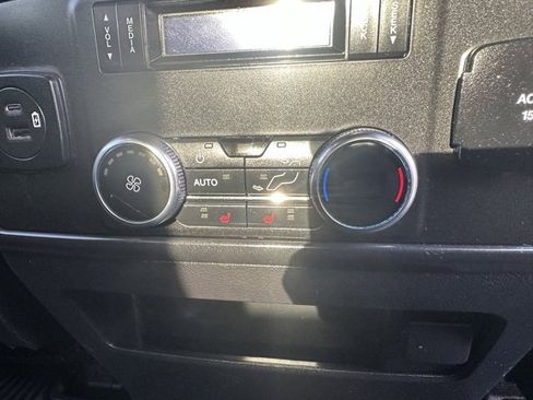 Used 2021 Ford Expedition Limited image 19