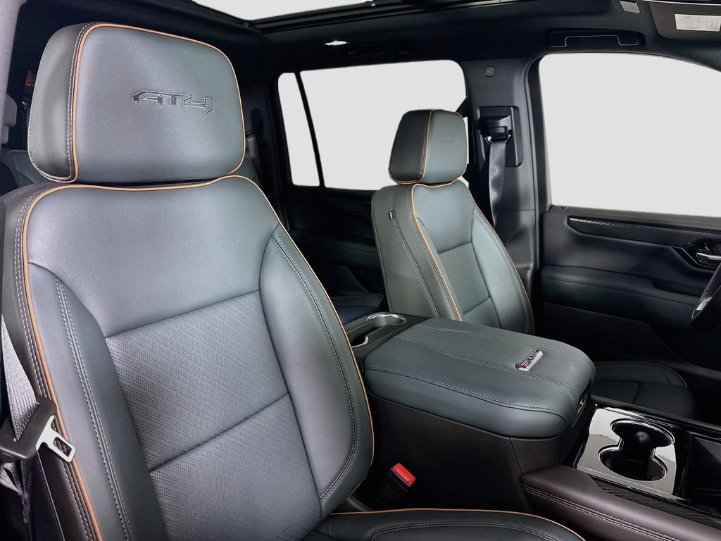 New 2026 GMC Yukon XL AT4 AWD/4WD image 30