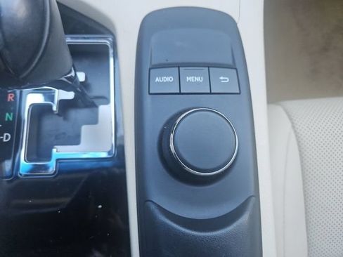 Used 2015 Lexus ES 350 w/ Premium Package FWD image 24
