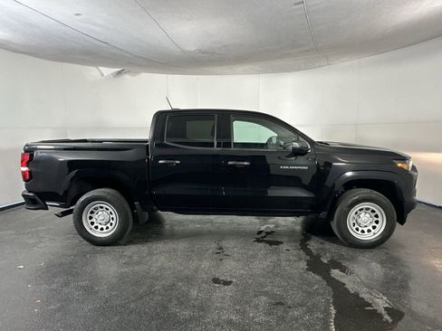 Used 2024 Chevrolet Colorado W/T image 9