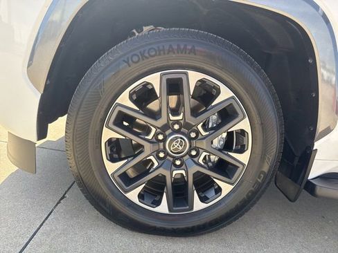 Certified 2024 Toyota Sequoia Limited w/ Tow Technology Package AWD/4WD image 6