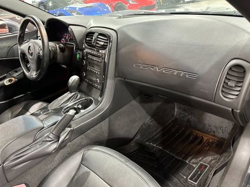 Used 2013 Chevrolet Corvette Convertible image 10