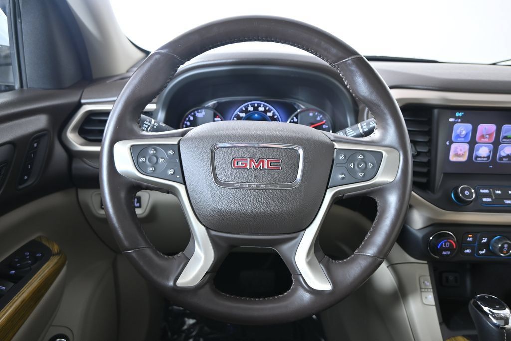 Used 2018 GMC Acadia Denali w/ Technology Package AWD/4WD image 38
