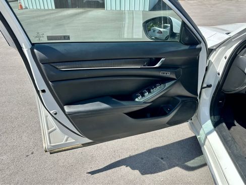 Used 2019 Honda Accord EX-L image 9