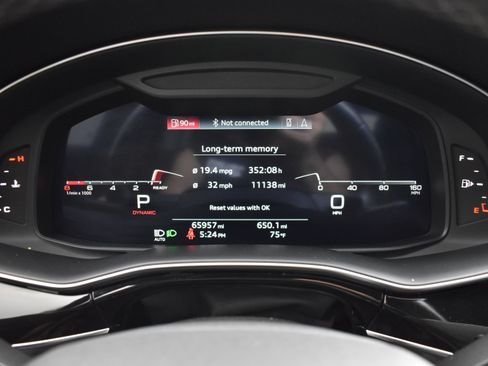 Used 2021 Audi Q8 Premium w/ Black Optic Package AWD/4WD image 17