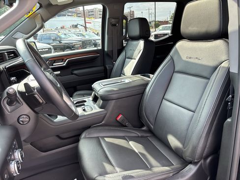 Used 2022 GMC Sierra 1500 Denali AWD/4WD image 12