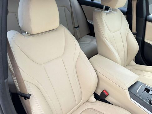 Used 2019 BMW 330i Sedan w/ Premium Package RWD image 24