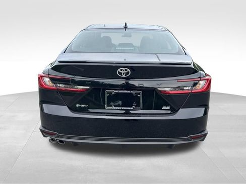Used 2026 Toyota Camry SE w/ Multimedia Upgrade Package FWD image 4